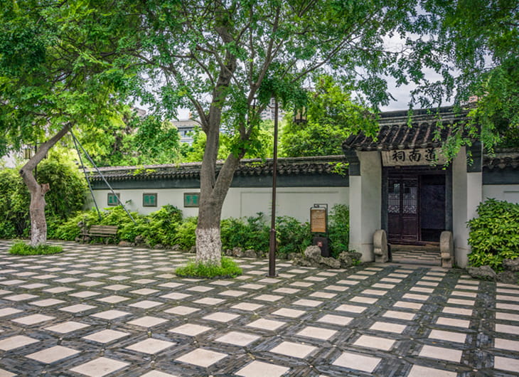 Ide Desain Taman Minimalis untuk Rumah Cluster